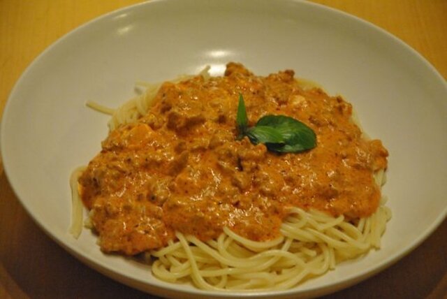 Spaghetti köttfärssås med fetaost