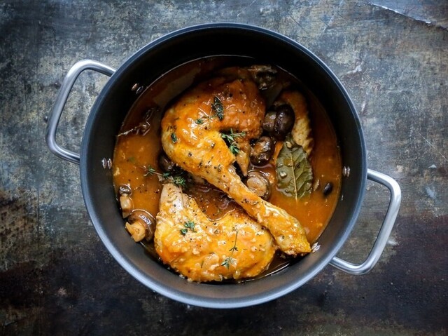 Poulet Chasseur – fransk gryderet med kylling, bacon og svampe