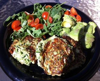 Zucchinibiffar med dill och fetaost