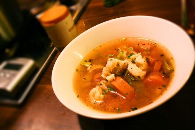 300 Kcal – 5:2 Recept: Fisksoppa med vitlök