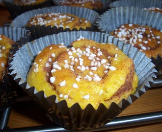 Lussekatter och saffransbullar med kanel