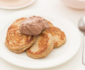 Nyttiga nötpannkakor  vegetariskt, glutenfritt, mjölk och laktosfritt, sockerfritt och går att göra veganskt