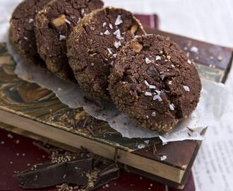 Chokladkakor av glutenfri mördeg