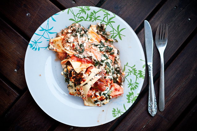 Laxlasagne med fetaost och spenat