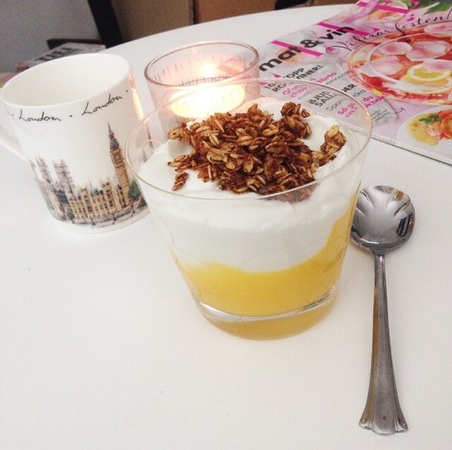 Co-yo Coconut yoghurt med mango och granola