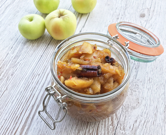 äppelchutney med smak av chili och kanel