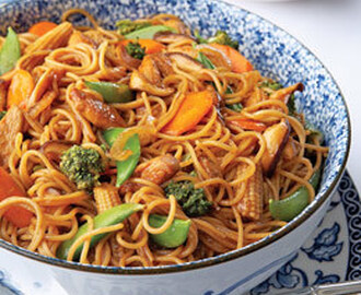 Lo Mein Kyckling