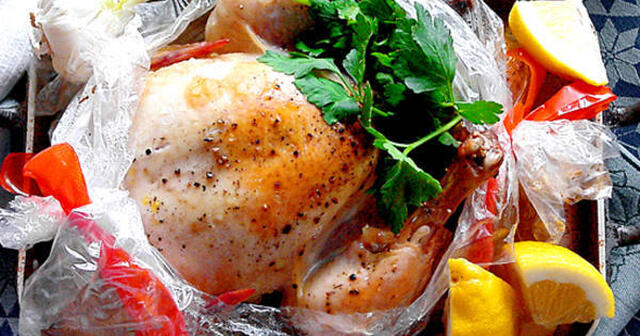 Kyckling i stekpåse med persilja och citron