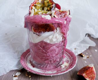 Smoothie Parfait with Passionfruit and Fresh Figs