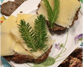 Glutenfria proteinbullar med ägg, färskost och havtorn.