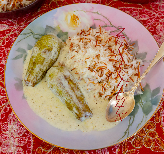 Kousa mehshi bi laban- Friterad zucchini i yoghurtsås