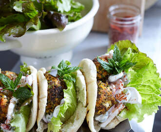 Morotsfalafel med äppeltzatziki