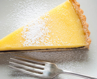 Lemon tart with a surprise!