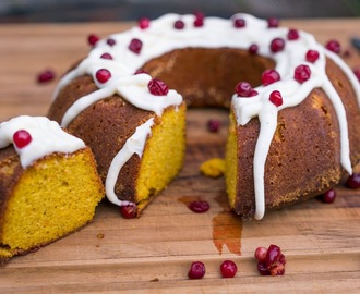 Saffranskaka med frosting till första advent