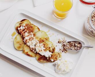 Fried Apple Slices with Cottage Cheese, Honey and Homemade Granola