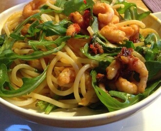 Jamie Olivers spaghetti med räkor och rucola