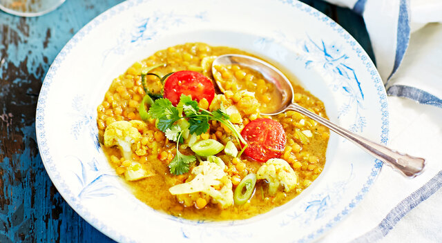 Linsgryta med blomkål och curry