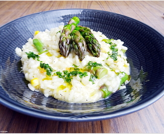 Risotto, sparris, och gremolata