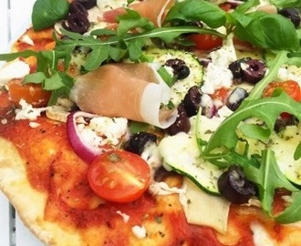 Grekisk pizza med pizzabottnar från Fontana