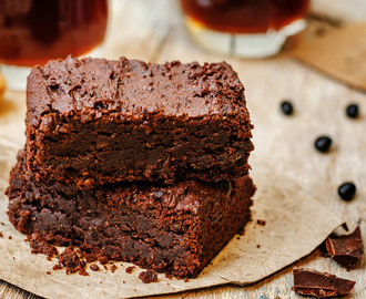 Vegansk kladdkaka utan socker.