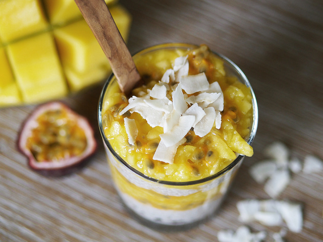 Chiapudding med mango och passionsfrukt