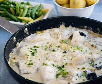 Torsk i krämig senapssås med kokt potatis