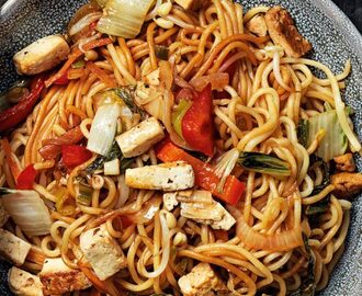 Vegetarisk chow mein