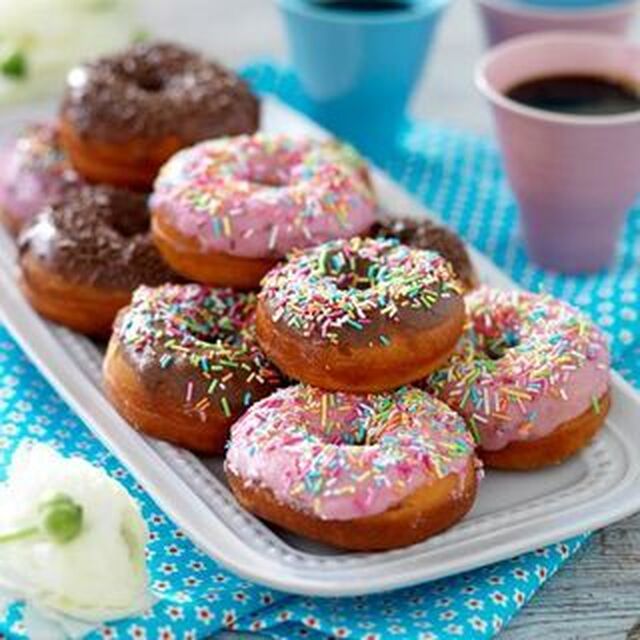 Delikata donuts med läcker glasyr