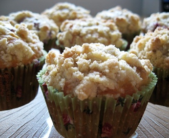 Hallonmuffins med crunch