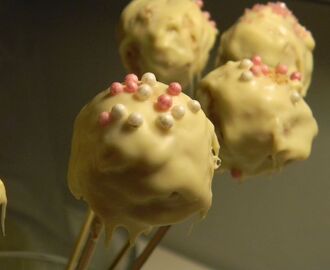 Cakepops 1:a försöket!