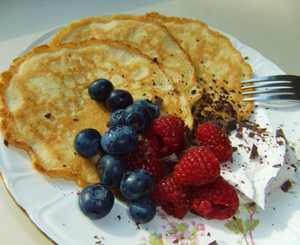 Favorit i repris: Glutenfria pannkakor med mandelmjölk