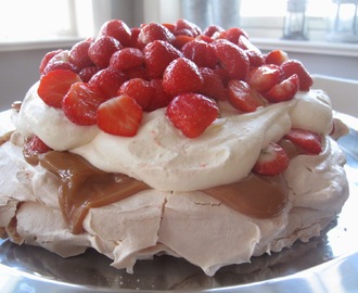 Strawberry Meringue Cake