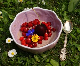 A bowl with love and summer!