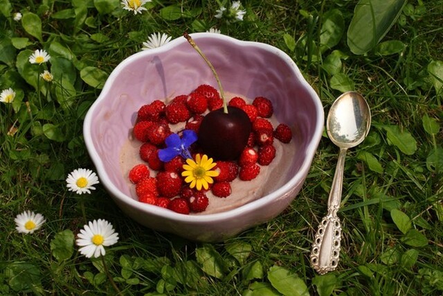 A bowl with love and summer!