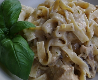 Tagliatelle con pollo