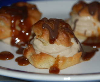 Profiteroles med Tiramisùkräm