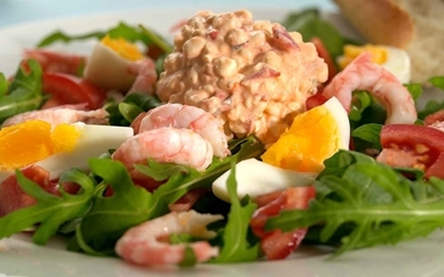 Räksallad med ägg