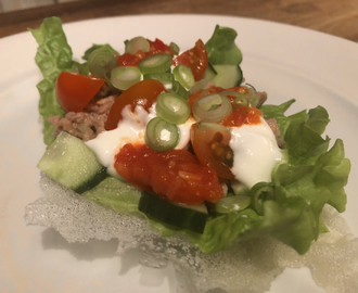 Asiatiska tacos på friterat rispapper