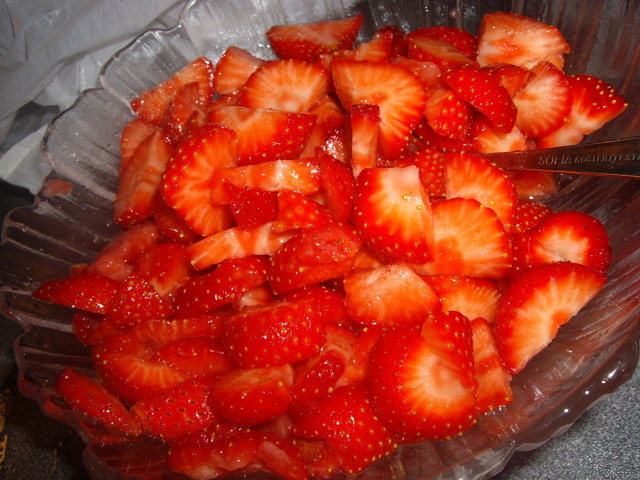 GF New York strawberry cheesecake