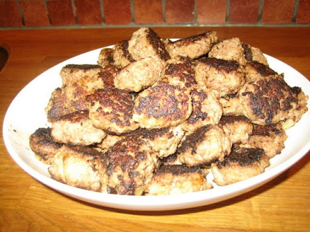 Juliga köttbullar med kryddpeppar och senap