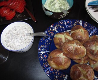 Två vegetariska röror till bakad potatis