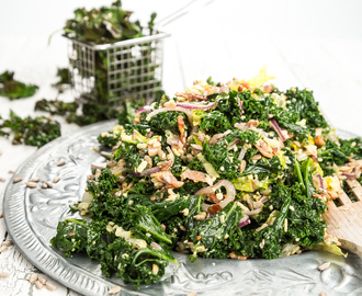 Supernyttig grönkålsallad & grönkålschips