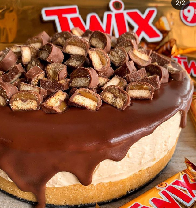 Twix Cheesecake