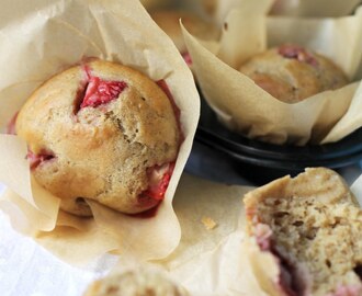 Healthy Elvis muffins