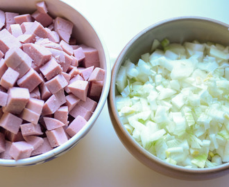 Makaronilåda med falukorv och champinjoner