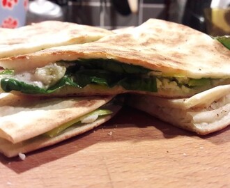 Quesadillas med ricotta, spenat och pesto