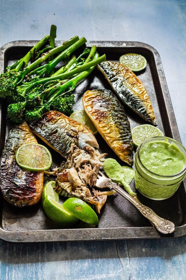 These grilled mackerel fillets with a green goddess dressing are quick, simple and easy to whip up. r… | Mackerel fillet recipes, Mackerel recipes, Easy bbq recipes