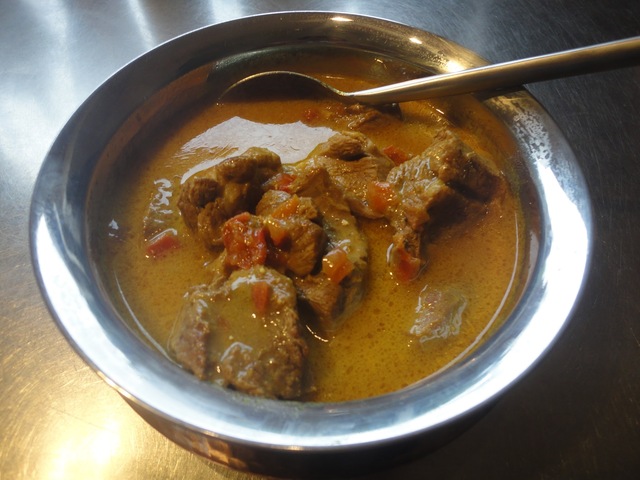 Meat Cooked with Cardamom