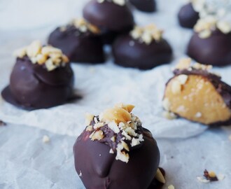 Vegan Chocolate Peanut Butter Balls