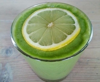 GRÖN KOKOSJUICE/GREEN COCONUT JUICE